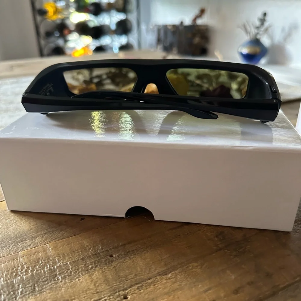 SainSonic Active 3D glasses. Rechargeable Bluetooth brand New nWT black